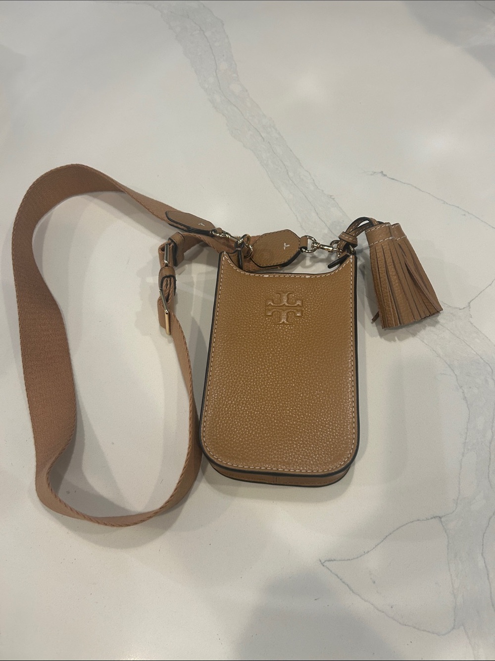 Tory Burch Thea Tassel Crossbody Phone Bag in Tan NWOT